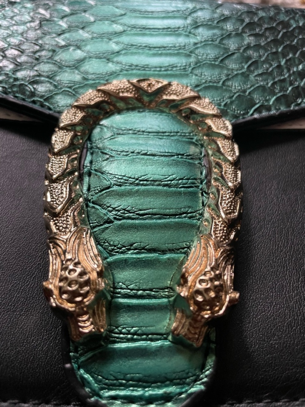 Lux Metallic Green Python Chain Shoulder Bag - Picture 5 of 9